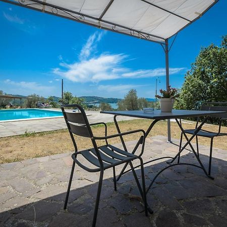 Poloturisticoumbria Rustico Con Piscina Vista Lago Aparthotel Passignano sul Trasimeno Eksteriør bilde