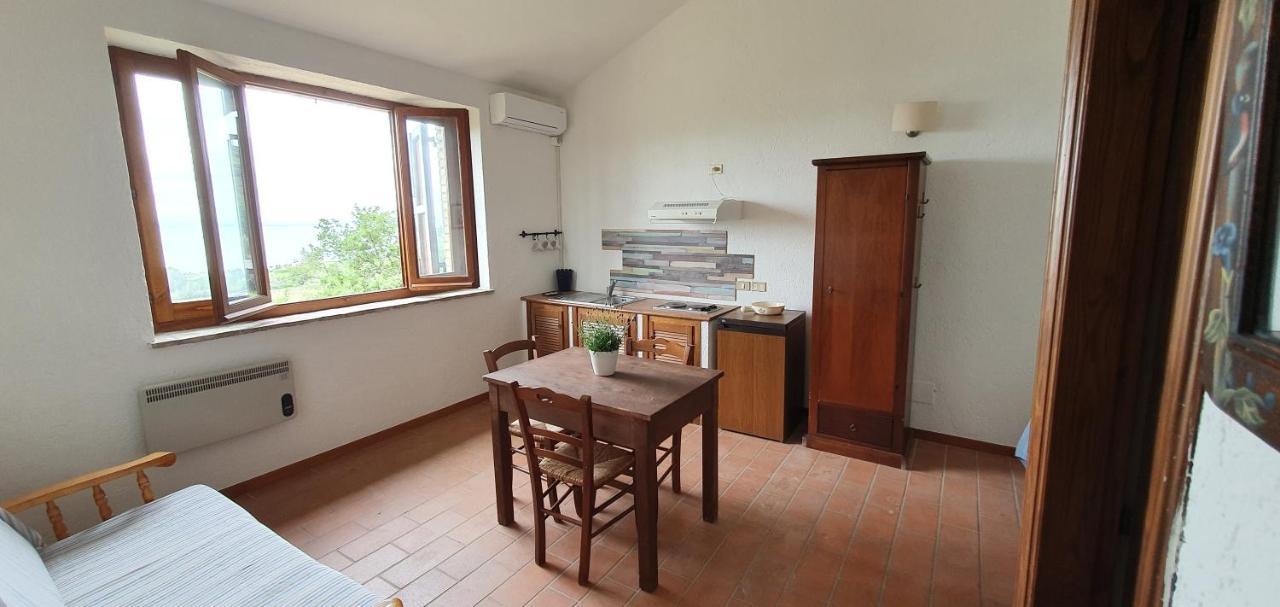 Poloturisticoumbria Rustico Con Piscina Vista Lago Passignano sul Trasimeno Eksteriør bilde