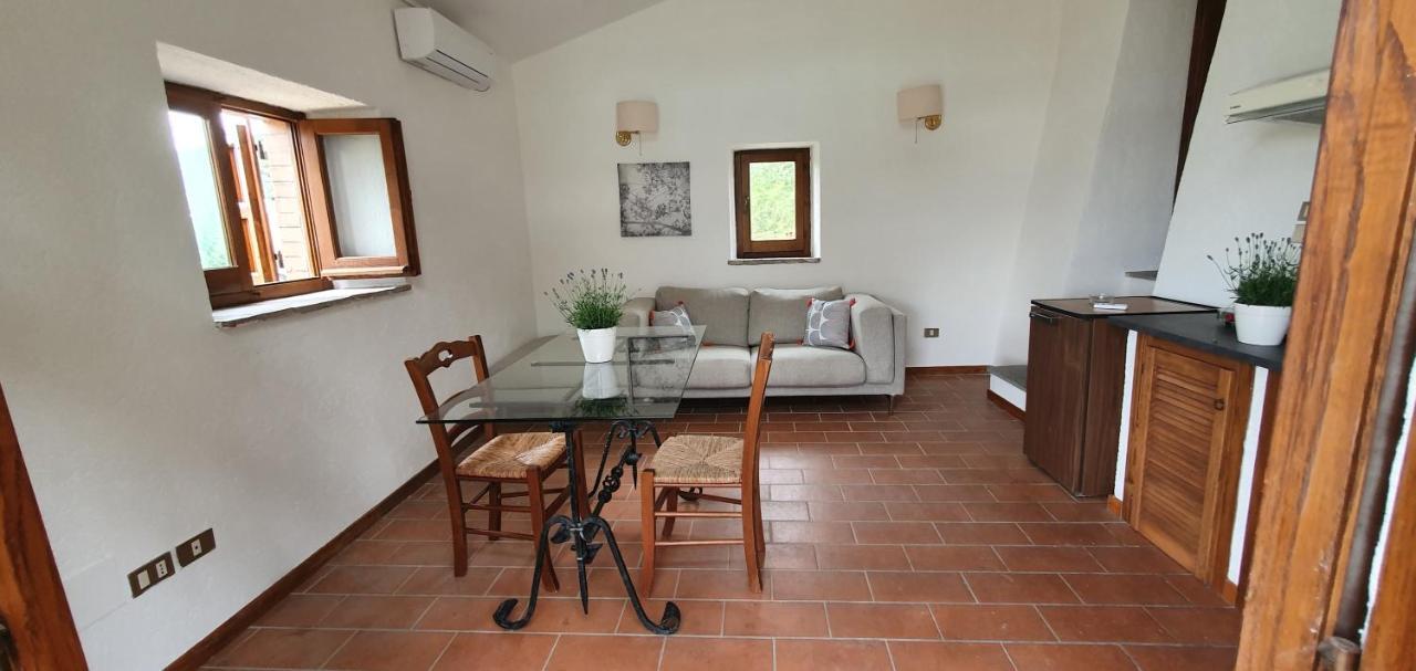 Poloturisticoumbria Rustico Con Piscina Vista Lago Passignano sul Trasimeno Eksteriør bilde