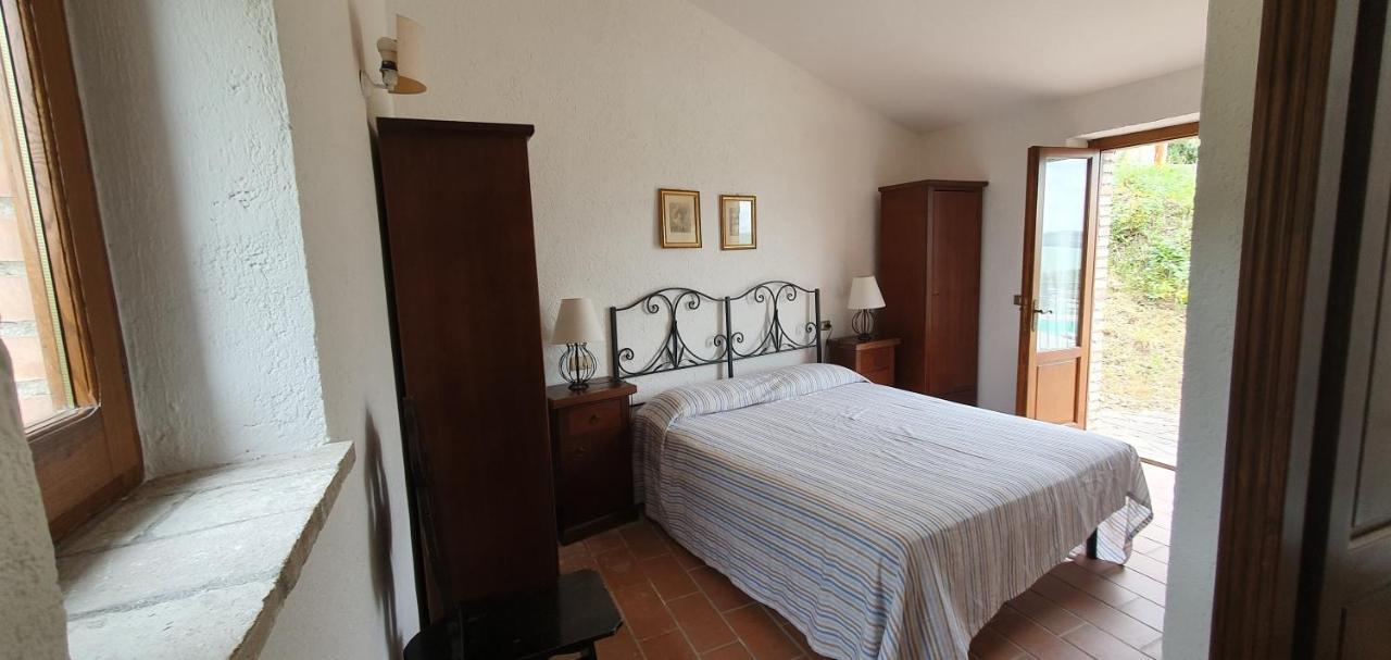 Poloturisticoumbria Rustico Con Piscina Vista Lago Passignano sul Trasimeno Eksteriør bilde